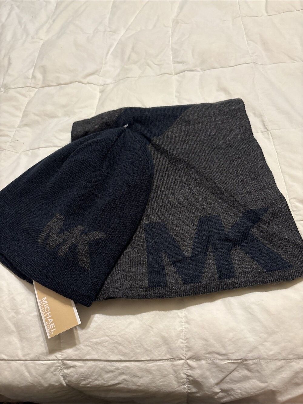 Michael Kors Scarf & Reversible Beanie Hat Set 2 Piece Navy Gray Men's One Size